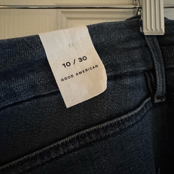 NWT!!! SOLD OUT Good American Good Skate Jeans - Picture 10 of 13